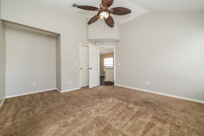 1,975/Mo, 7556 Oxford Garden Cir Apollo Beach, FL 33572 Main Bedroom View 2
