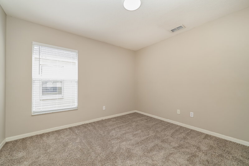 1,975/Mo, 7556 Oxford Garden Cir Apollo Beach, FL 33572 Bedroom View 2
