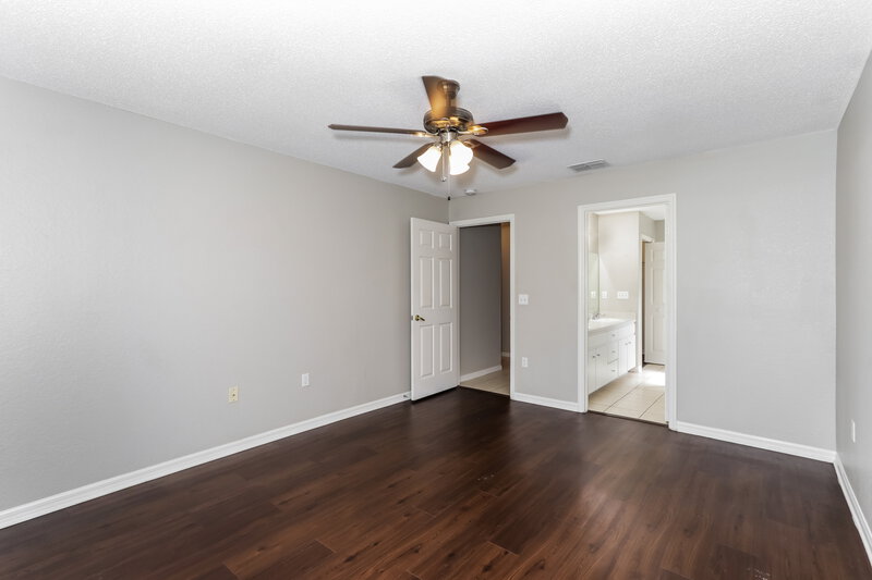2,065/Mo, 7449 Jessamine Dr Lakeland, FL 33810 Main Bedroom View
