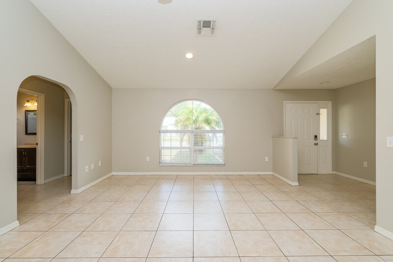 2,450/Mo, 4715 Whitetail Ln New Port Richey, FL 34653 Living Room View