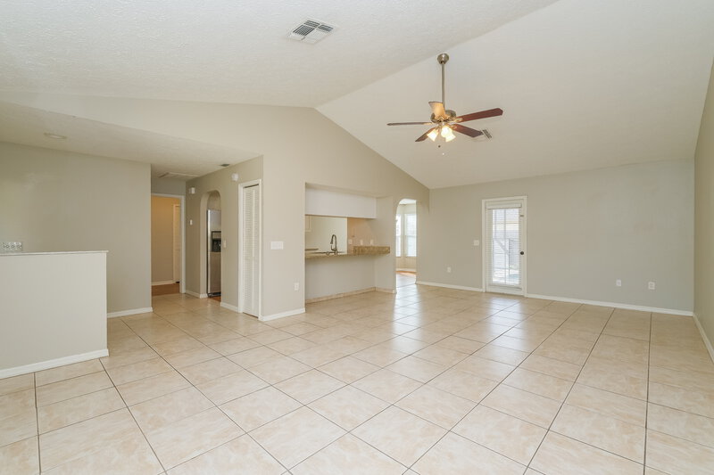 2,450/Mo, 4715 Whitetail Ln New Port Richey, FL 34653 Living Room View 2