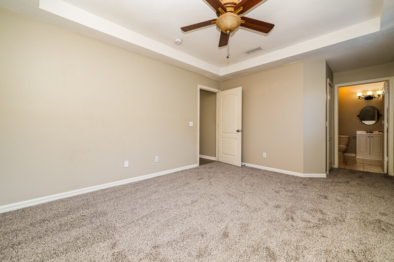0/Mo, 10621 Navigation Dr Riverview, FL 33579 Main Bedroom View 2