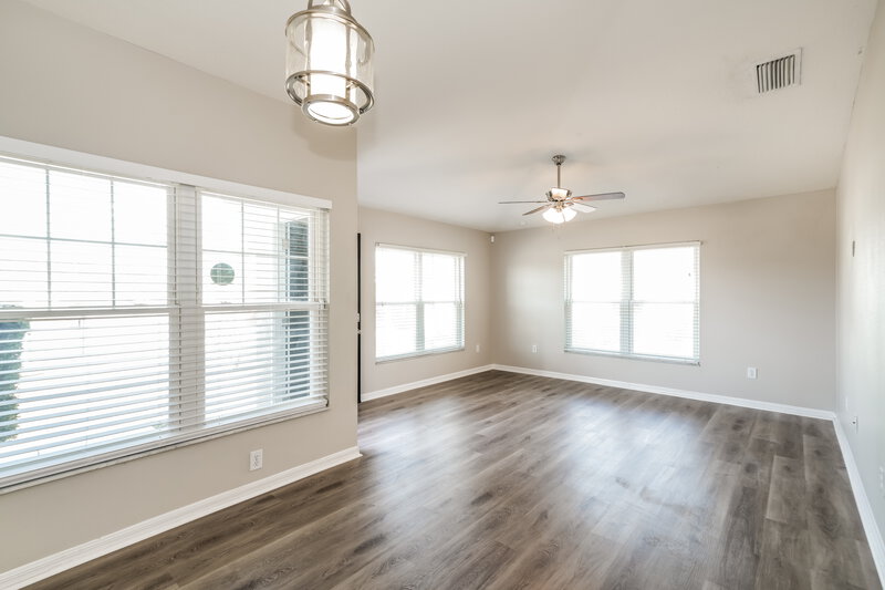 2,220/Mo, 11841 Brenford Crest Riverview, FL 33579 Dining Room View 2