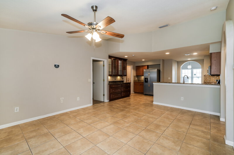 2,220/Mo, 11841 Brenford Crest Riverview, FL 33579 Family Room View 2