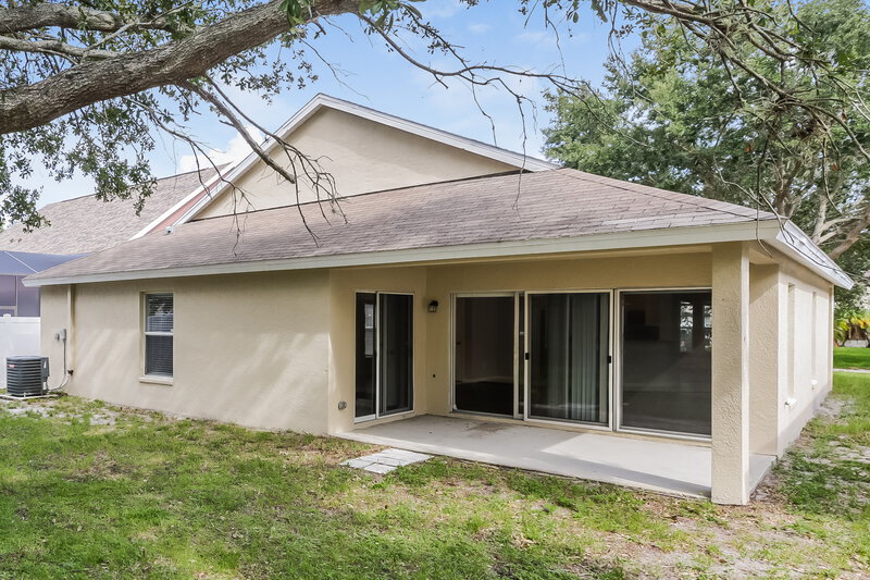 2,000/Mo, 11111 Newbridge Dr Riverview, FL 33579 Rear View