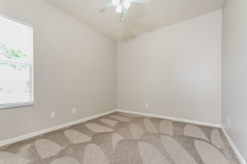 2,130/Mo, 7011 Monarch Park Dr Apollo Beach, FL 33572 Bedroom View