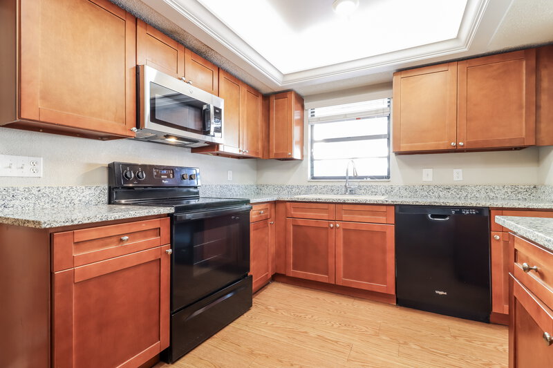 1,980/Mo, 4726 Addax Dr New Port Richey, FL 34653 Kitchen View 3