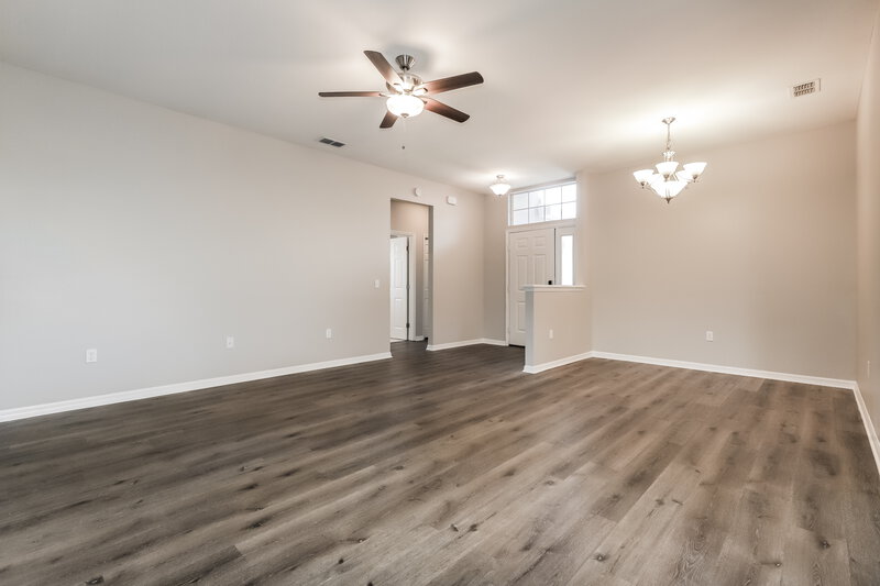 2,095/Mo, 10860 CARLOWAY HILLS DRIVE Wimauma, FL 33598 Living Room View