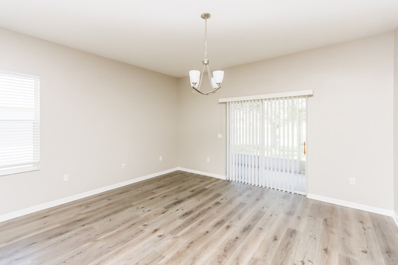 2,095/Mo, 10860 CARLOWAY HILLS DRIVE Wimauma, FL 33598 Dining Room View 2
