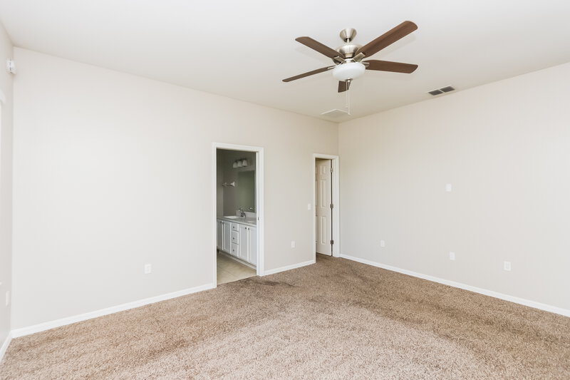 2,095/Mo, 10860 CARLOWAY HILLS DRIVE Wimauma, FL 33598 Main Bedroom View