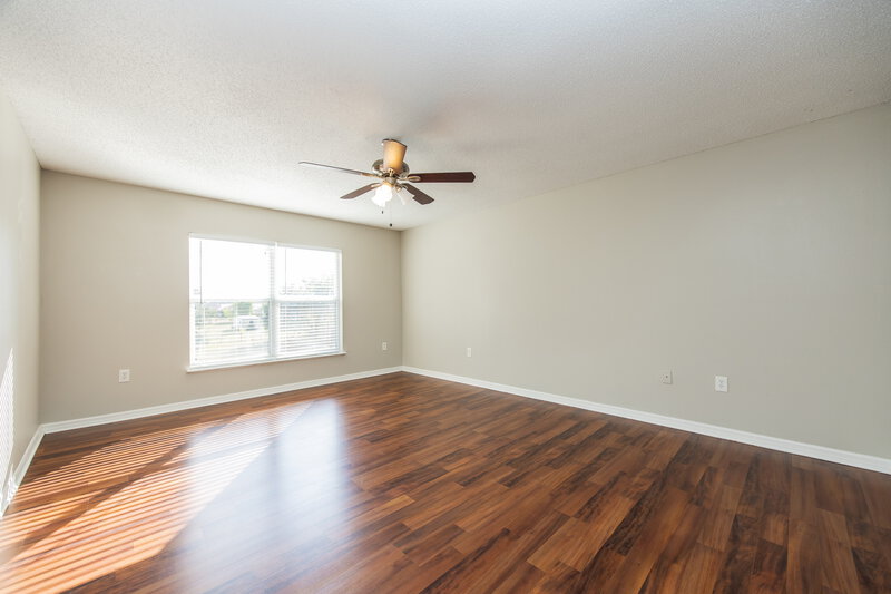 2,410/Mo, 1336 Dragon Head Dr Valrico, FL 33594 Main Bedroom View