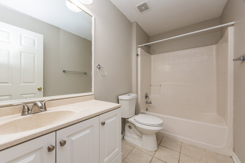 2,410/Mo, 1336 Dragon Head Dr Valrico, FL 33594 Bathroom View