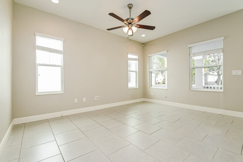 2,425/Mo, 525 Winterside Dr Apollo Beach, FL 33572 Living Room View