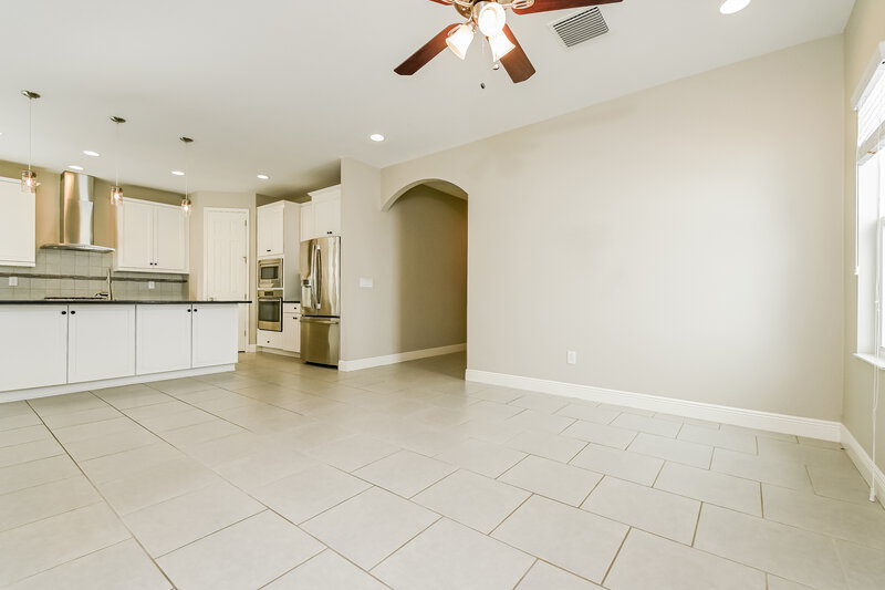 2,425/Mo, 525 Winterside Dr Apollo Beach, FL 33572 Living Room View 2