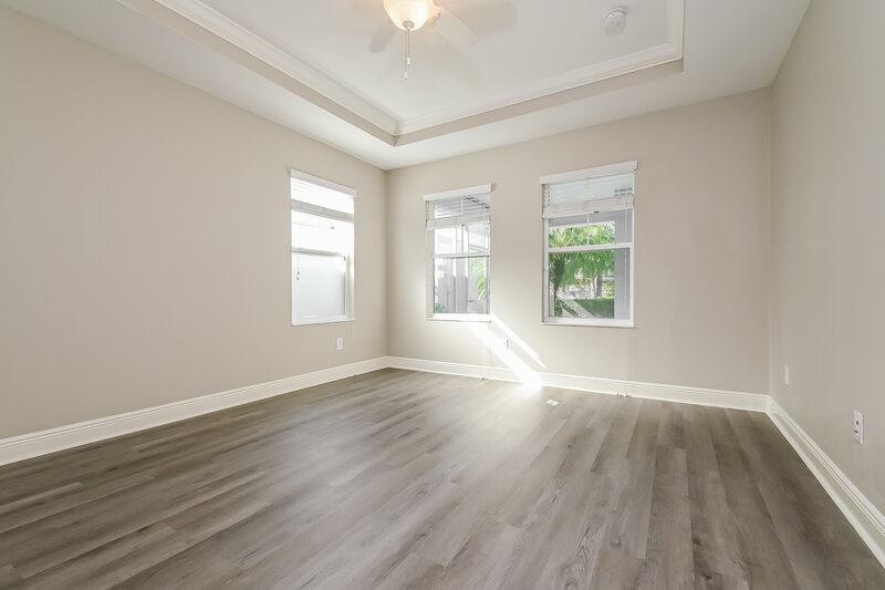 2,425/Mo, 525 Winterside Dr Apollo Beach, FL 33572 Main Bedroom View