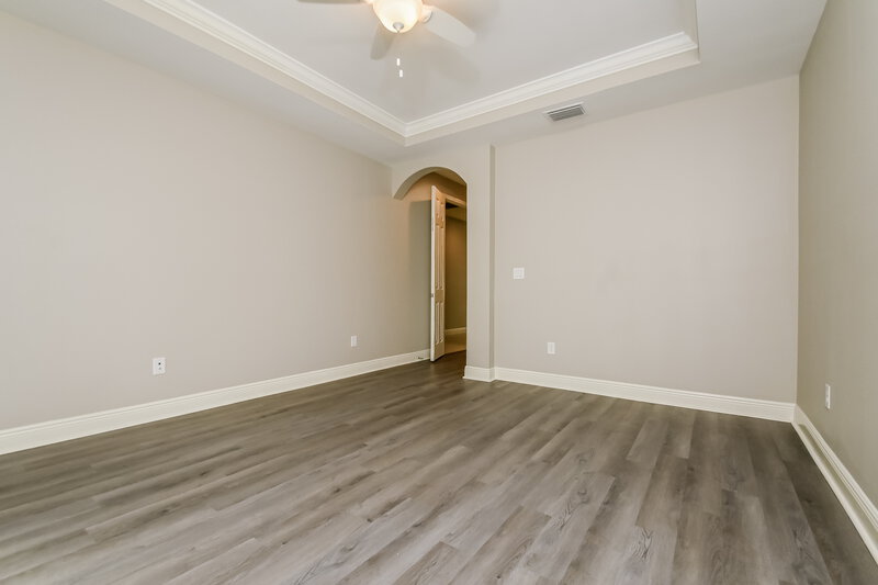 2,425/Mo, 525 Winterside Dr Apollo Beach, FL 33572 Main Bedroom View 2