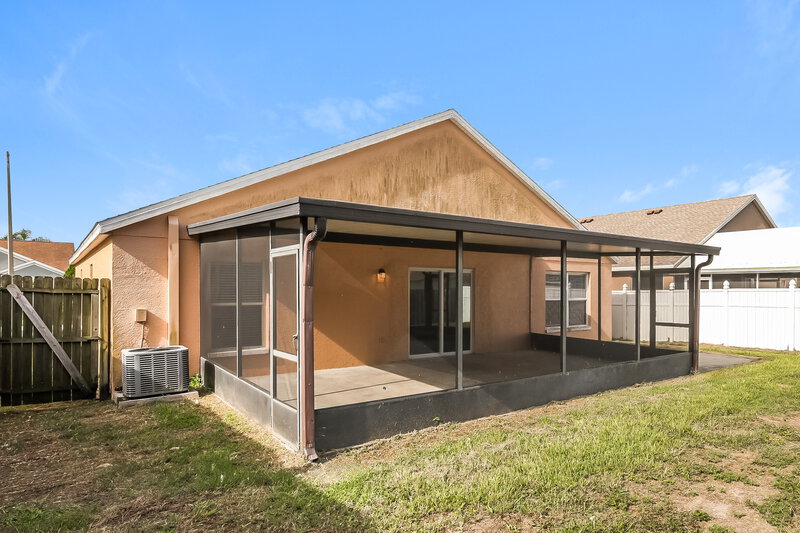 2,285/Mo, 12230 Dawn Vista Dr Riverview, FL 33578 Rear View