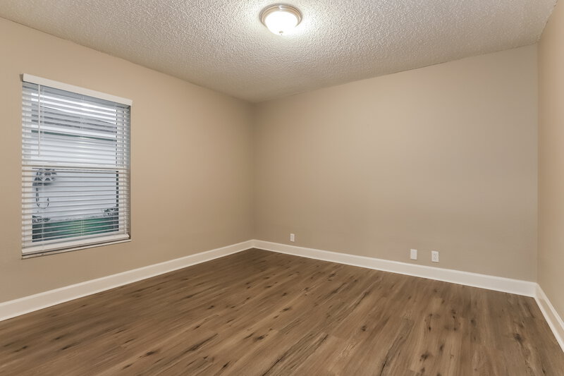 2,085/Mo, 6417 Myrtlewood Dr Lakeland, FL 33810 Bedroom View