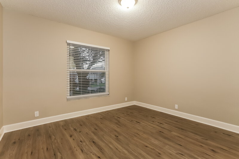 2,085/Mo, 6417 Myrtlewood Dr Lakeland, FL 33810 Bedroom View 2