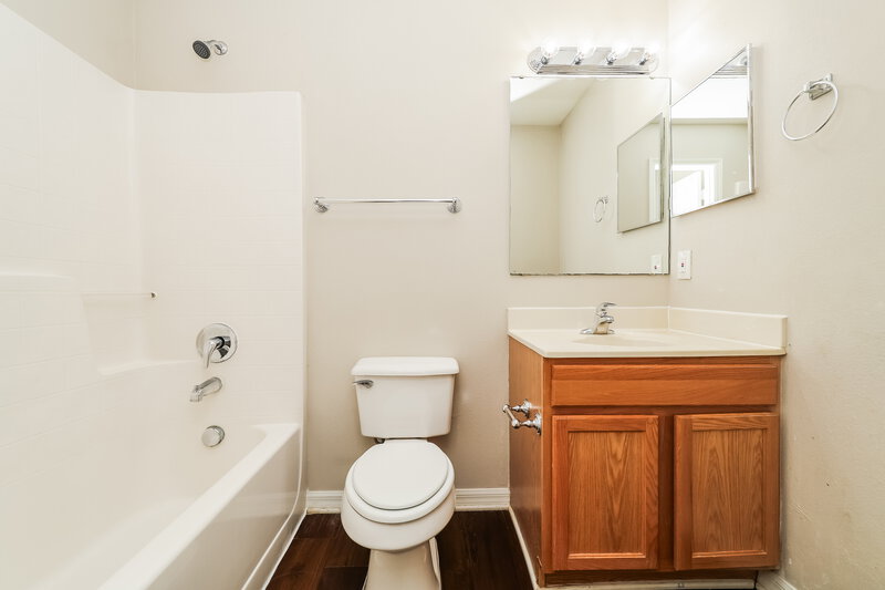 2,675/Mo, 11326 Ivy Flower Loop Riverview, FL 33578 Bathroom View