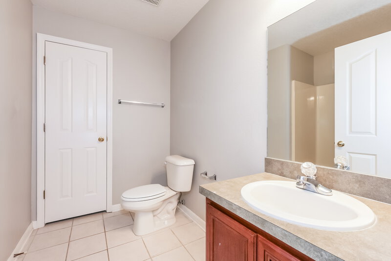 1,985/Mo, 13512 Blue Sunfish Ct Riverview, FL 33569 Bathroom View