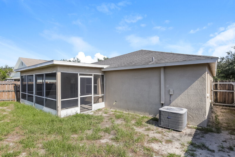 2,345/Mo, 4721 Little Denise Ct Valrico, FL 33594 Rear View