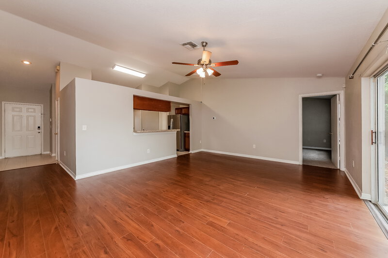 1,805/Mo, 119 Lookout Dr Apollo Beach, FL 33572 Living Room View