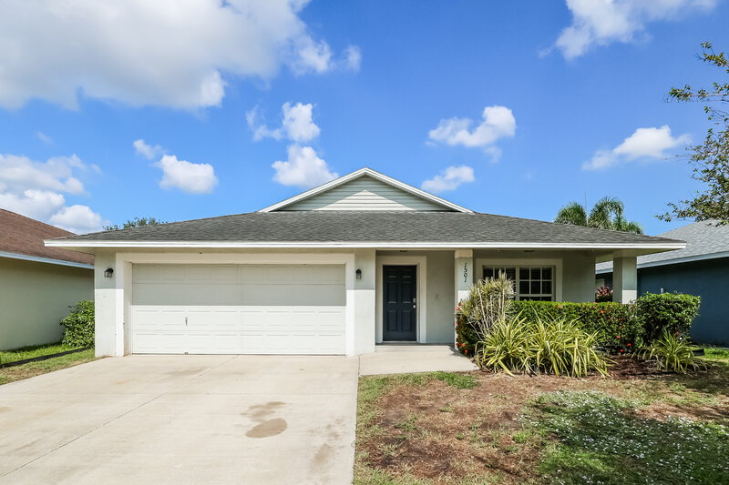 2,100/Mo, 1501 21st St SE Ruskin, FL 33570 External View