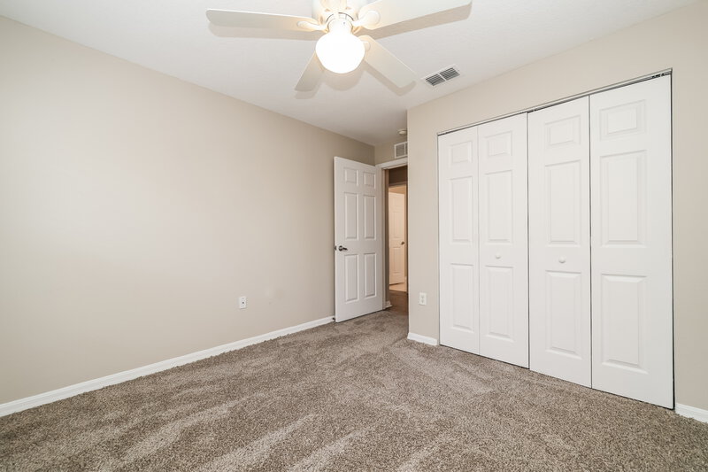 2,100/Mo, 1501 21st St SE Ruskin, FL 33570 Bedroom View 3