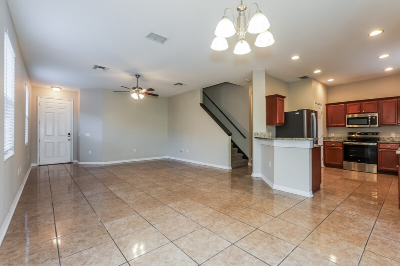 2,285/Mo, 11813 Mango Groves Blvd Seffner, FL 33584 Dining Room View 2