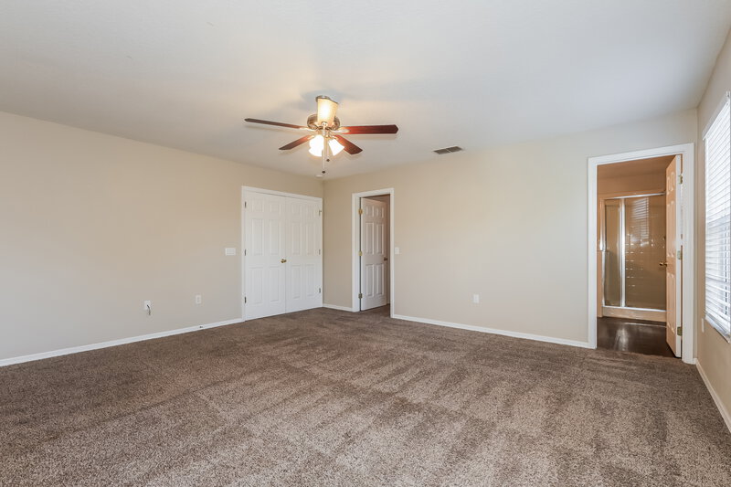 2,285/Mo, 11813 Mango Groves Blvd Seffner, FL 33584 Main Bedroom View 2