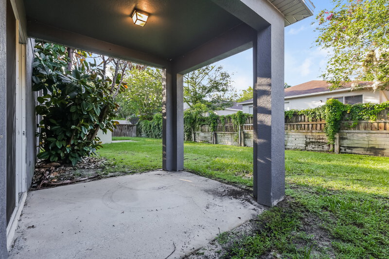 2,285/Mo, 11813 Mango Groves Blvd Seffner, FL 33584 Covered Patio View