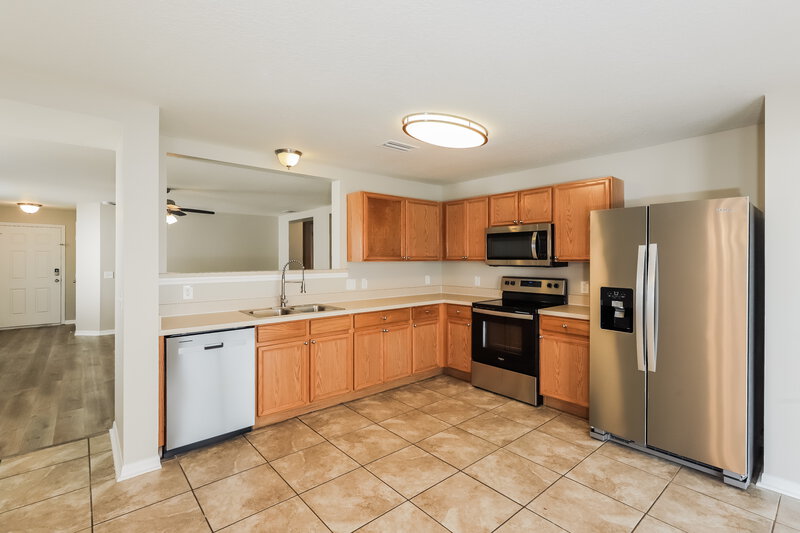 3,720/Mo, 10510 Goshawk Pl Riverview, FL 33578 Kitchen View 3