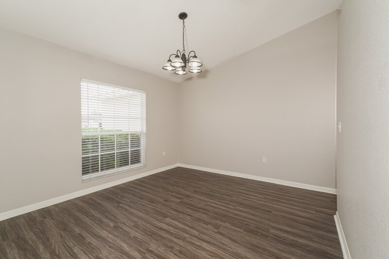 2,325/Mo, 4668 Great Blue Heron Dr Lakeland, FL 33812 Dining Room View