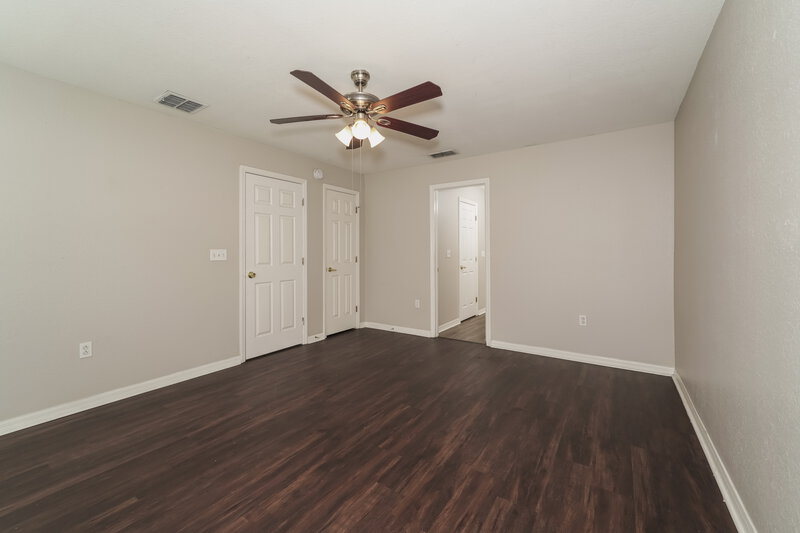 2,325/Mo, 4668 Great Blue Heron Dr Lakeland, FL 33812 Main Bedroom View 2