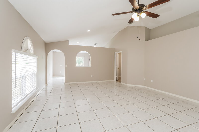 1,940/Mo, 30539 Birdhouse Dr Wesley Chapel, FL 33545 Living Room View 3
