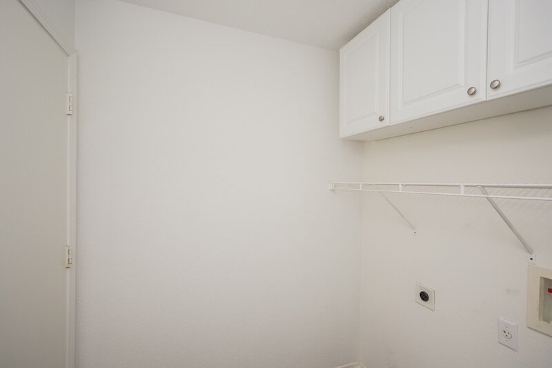 2,070/Mo, 5025 Yellowtop Loop Lakeland, FL 33811 Walk In Closet View