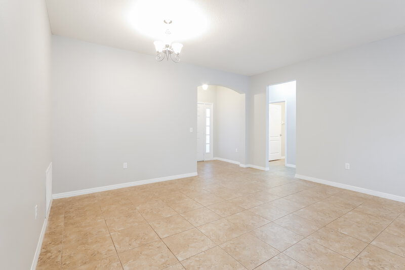 2,090/Mo, 6353 Twin Bridges Dr Zephyrhills, FL 33541 Dining Room View