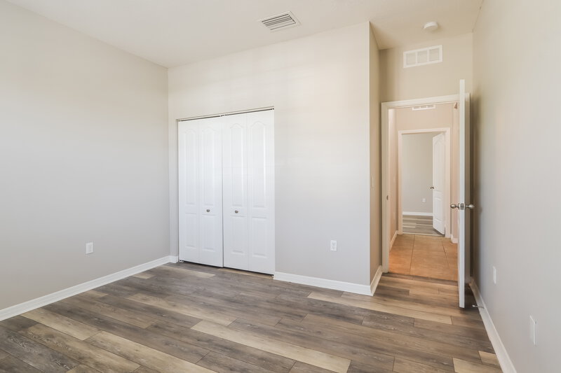 2,090/Mo, 6353 Twin Bridges Dr Zephyrhills, FL 33541 Bedroom View 3
