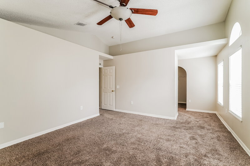 2,480/Mo, 13706 Gentle Woods Ave Riverview, FL 33569 Main Bedroom View 2