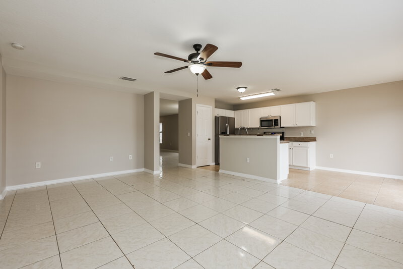 2,115/Mo, 10506 Early Light Ct Riverview, FL 33578 Living Room View 4