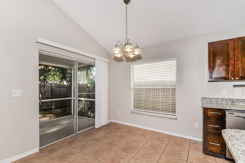 3,320/Mo, 1710 Scotch Pine Dr Brandon, FL 33511 Dining Room View