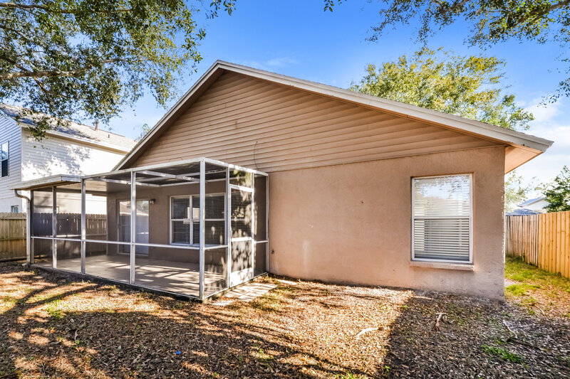 3,320/Mo, 1710 Scotch Pine Dr Brandon, FL 33511 Rear View