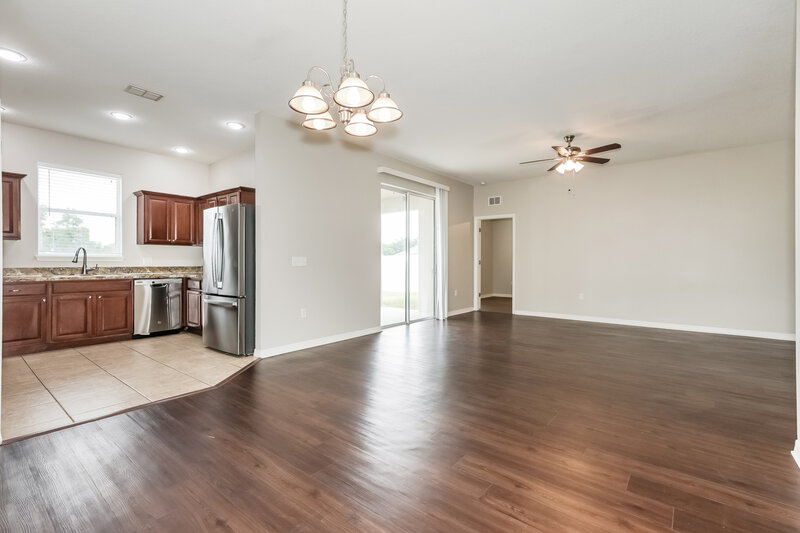 2,050/Mo, 955 Krenson Woods Rd Lakeland, FL 33813 Living Room View 2