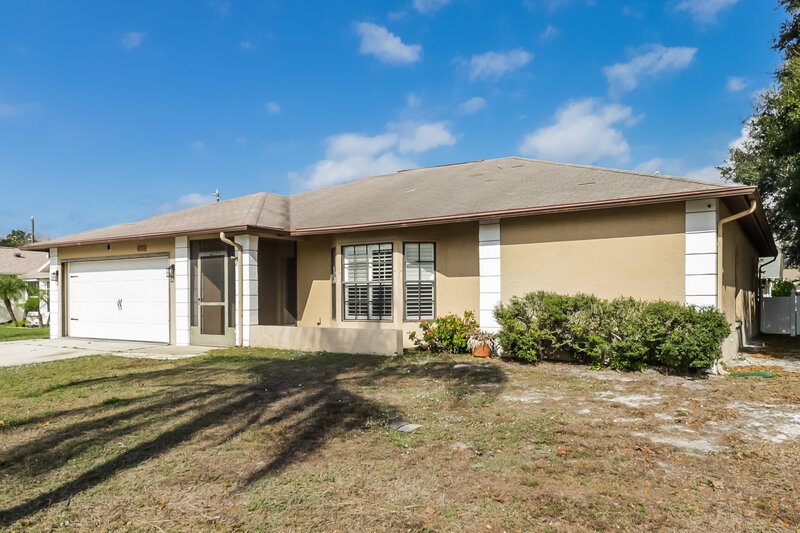 2,030/Mo, 8533 Gum Tree Ave New Port Richey, FL 34653 Front View