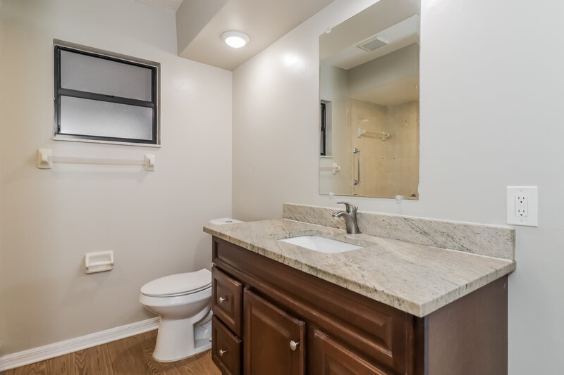 2,030/Mo, 8533 Gum Tree Ave New Port Richey, FL 34653 Bathroom View