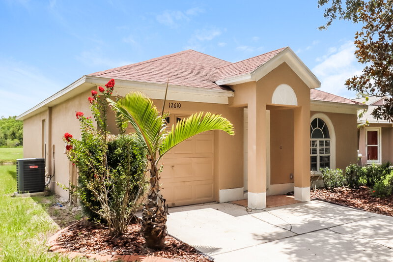 1,890/Mo, 12610 Montford Ln Riverview, FL 33579 Front View