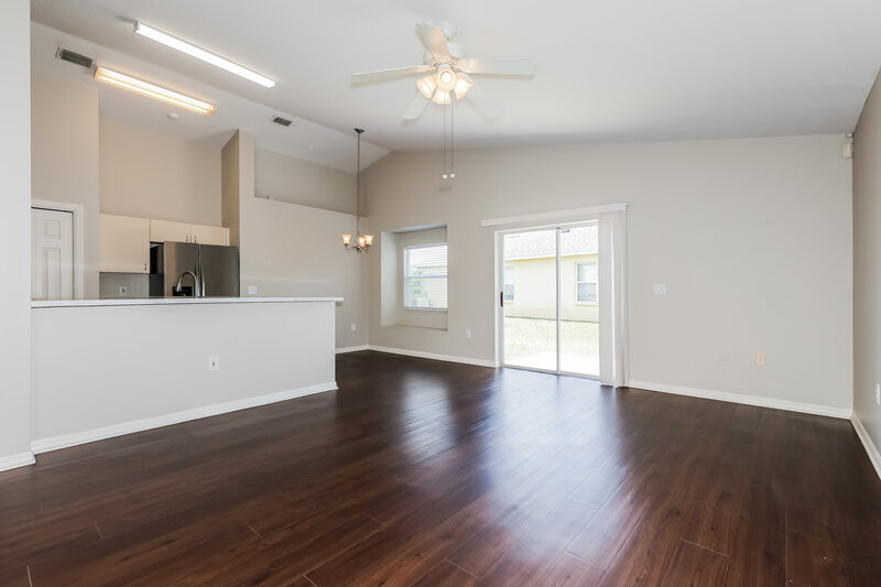 3,360/Mo, 13610 Ogakor Dr Riverview, FL 33579 Living Room View