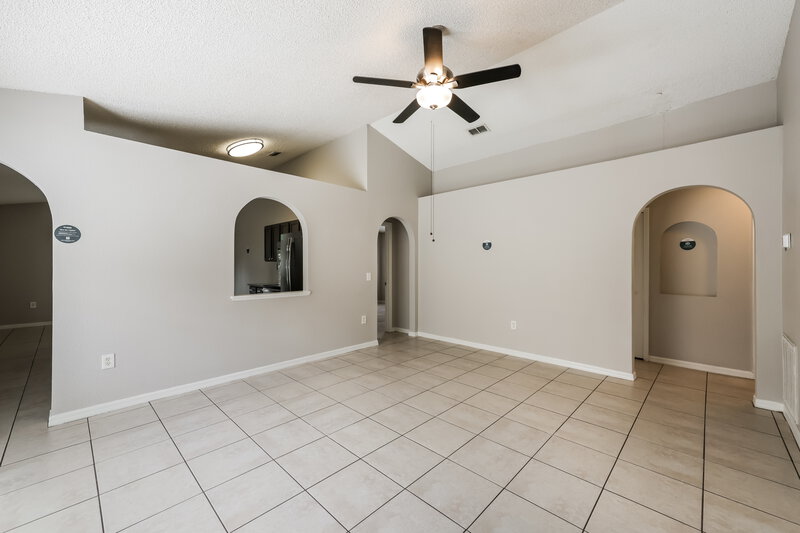 1,905/Mo, 6241 Perdita Court Wesley Chapel, FL 33545 Living Room View