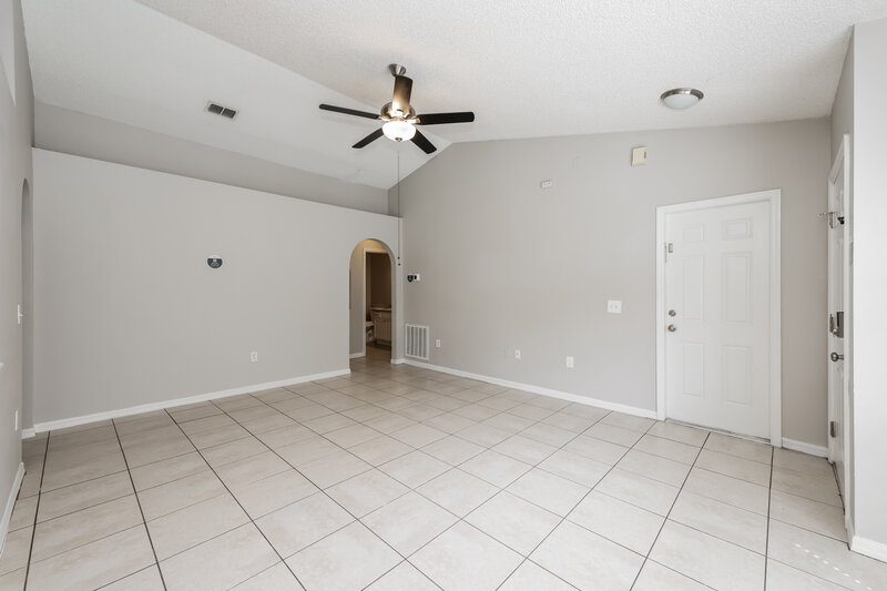 1,905/Mo, 6241 Perdita Court Wesley Chapel, FL 33545 Living Room View 2